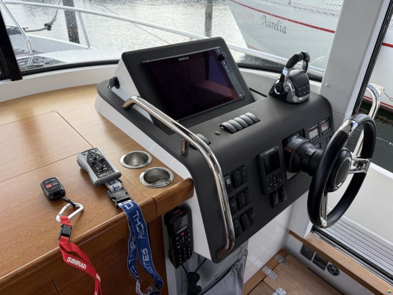 Paragon Yachts 31 Cabin