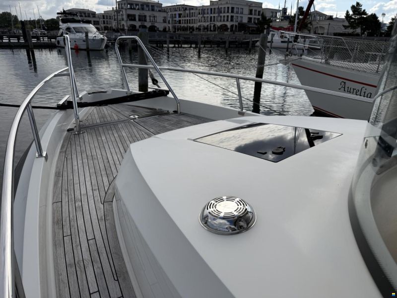 Paragon Yachts 31 Cabin