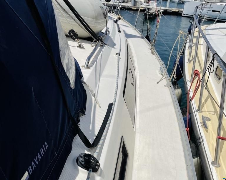 Bavaria Cruiser 37