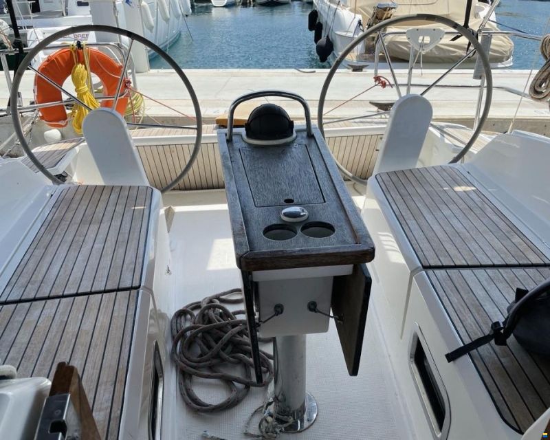 Bavaria Cruiser 37