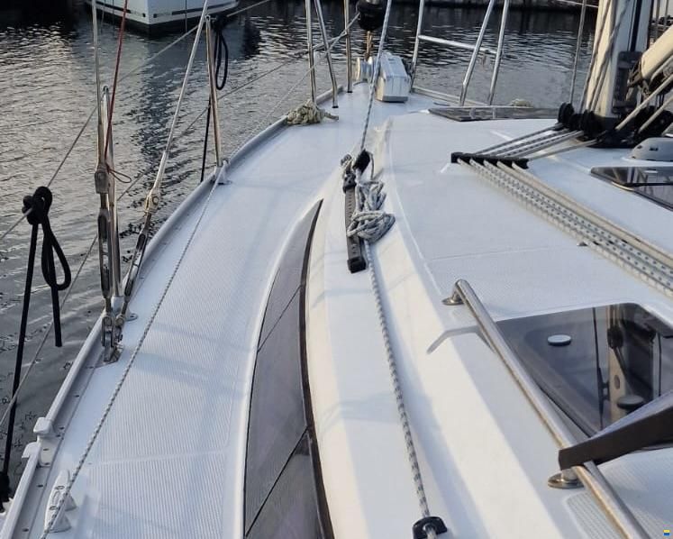 Bavaria Cruiser 37