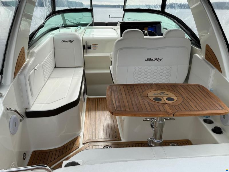 Sea Ray Sundancer 265