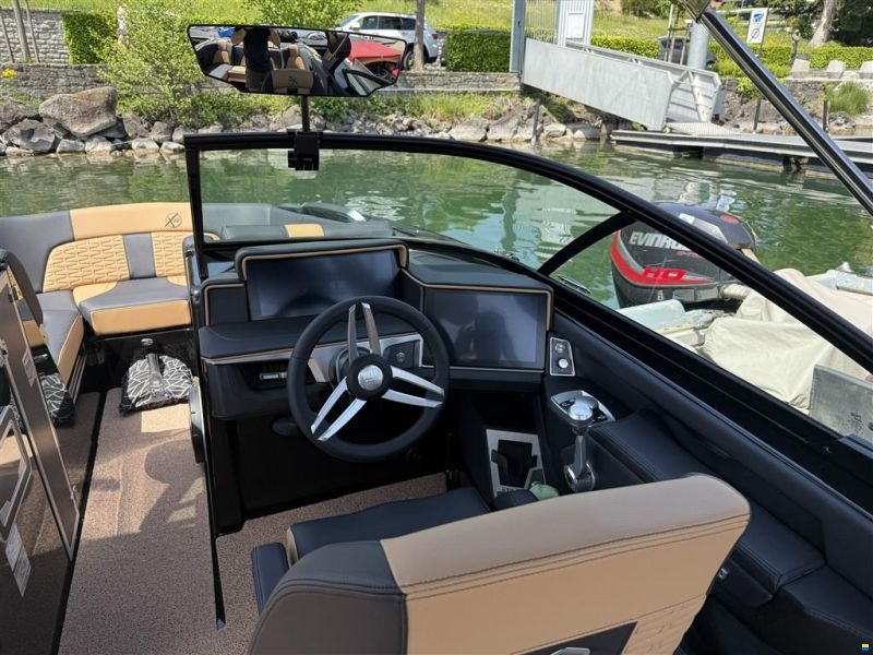 MasterCraft X22