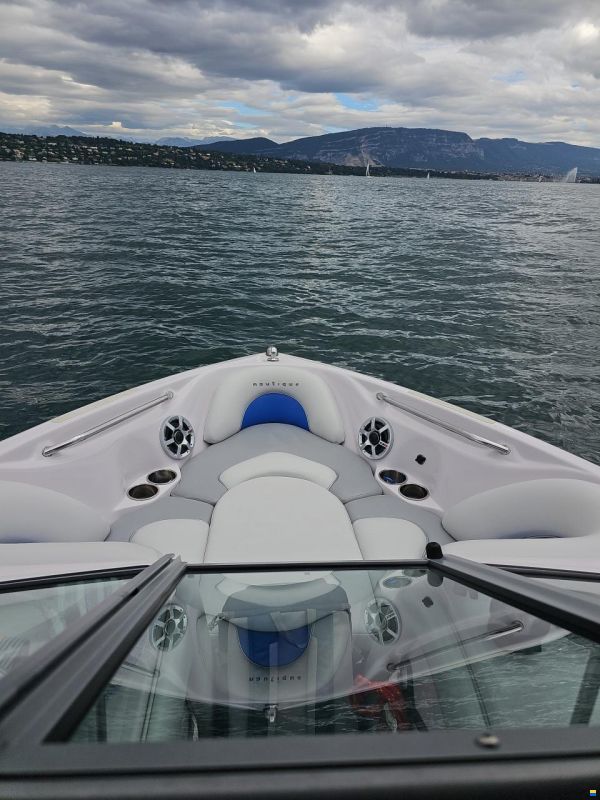 Correct Craft Air nautique SV211