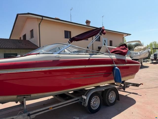Glastron GX 235 BR