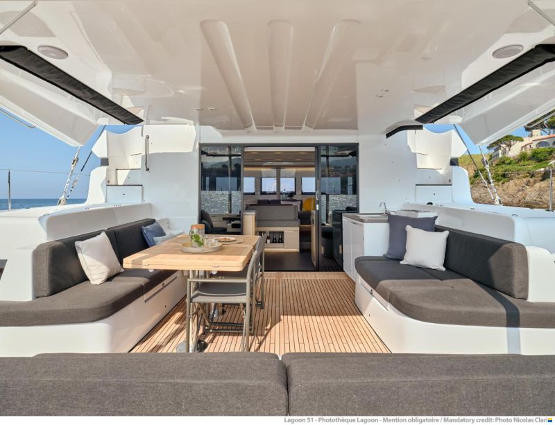 Lagoon 51