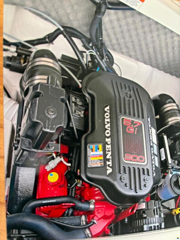 Rinker 246 CC