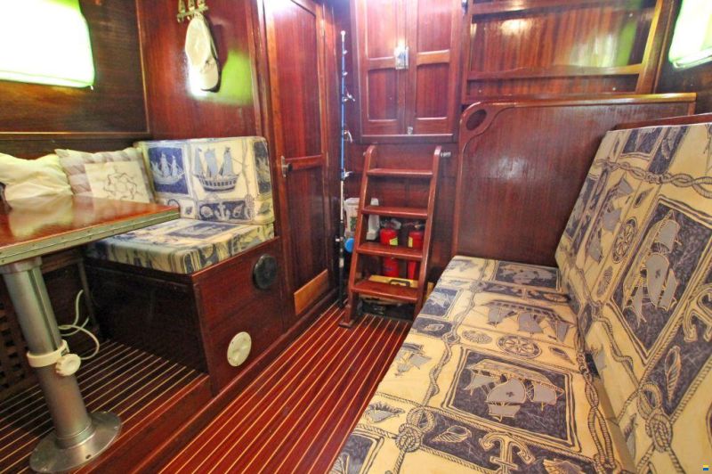Llaut Menorquin Tiburon 44