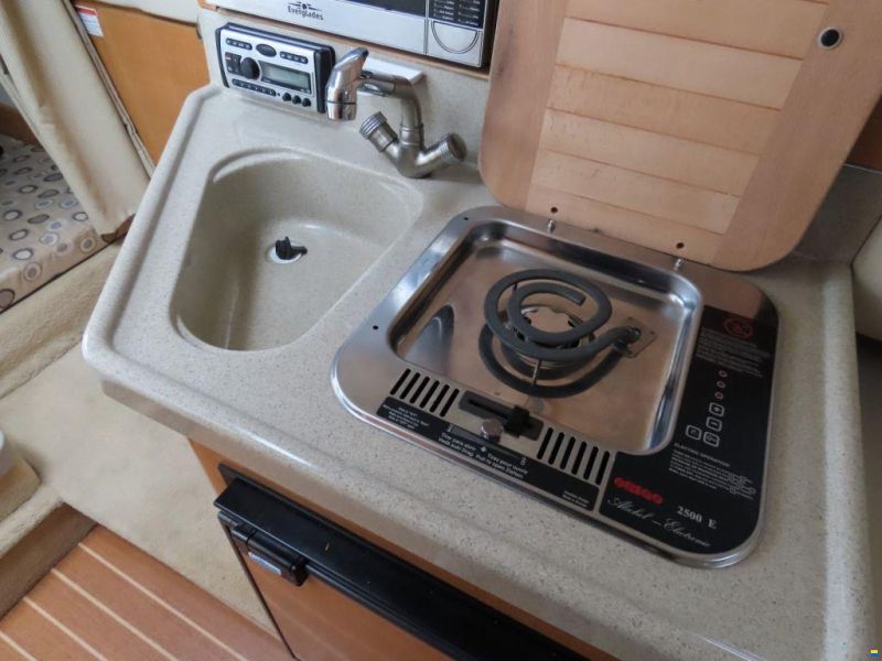 Larson Cabrio 274