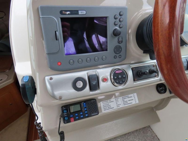 Larson Cabrio 274