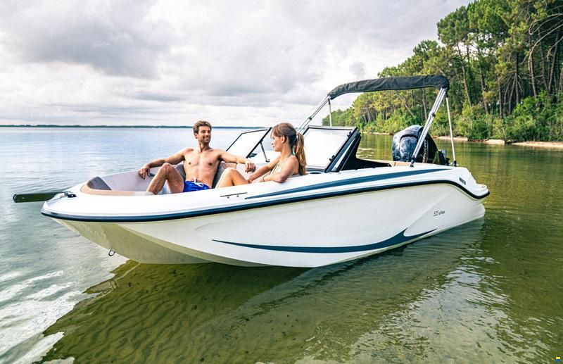Quicksilver 525 aXess/Mercury 8CV injection/prêt à n