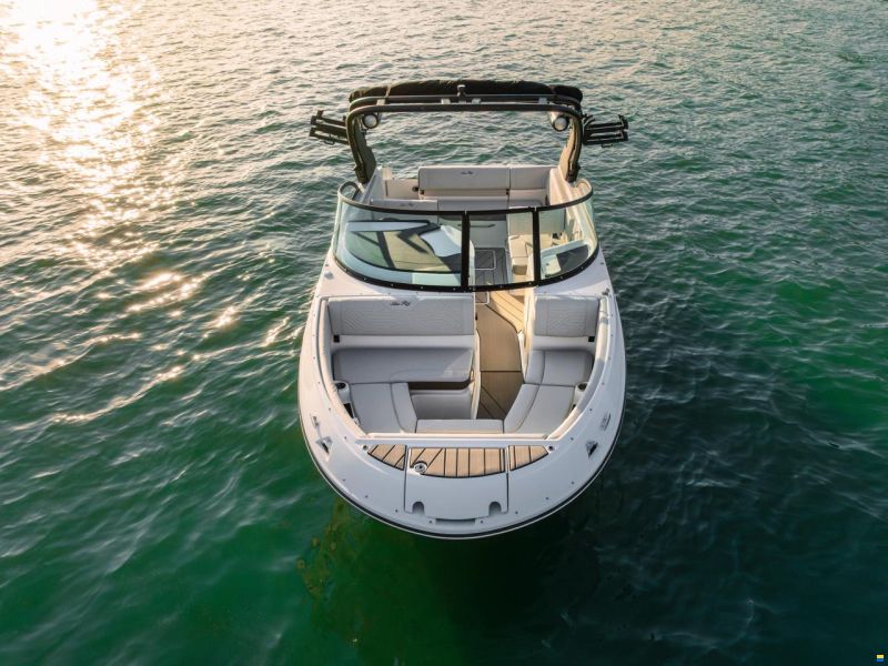 Sea Ray SDX230E SURF & Trailer