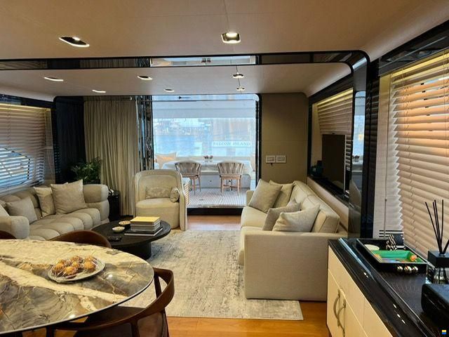 Azimut 80