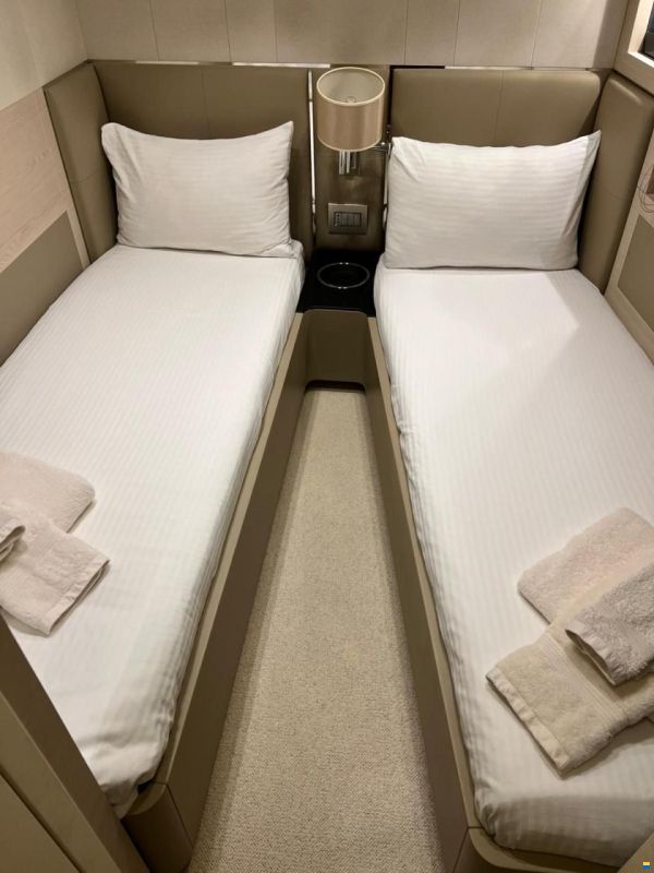 Azimut 80