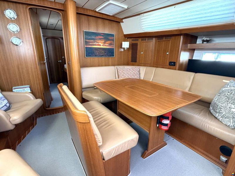 Hallberg-Rassy Hallberg Rassy 55