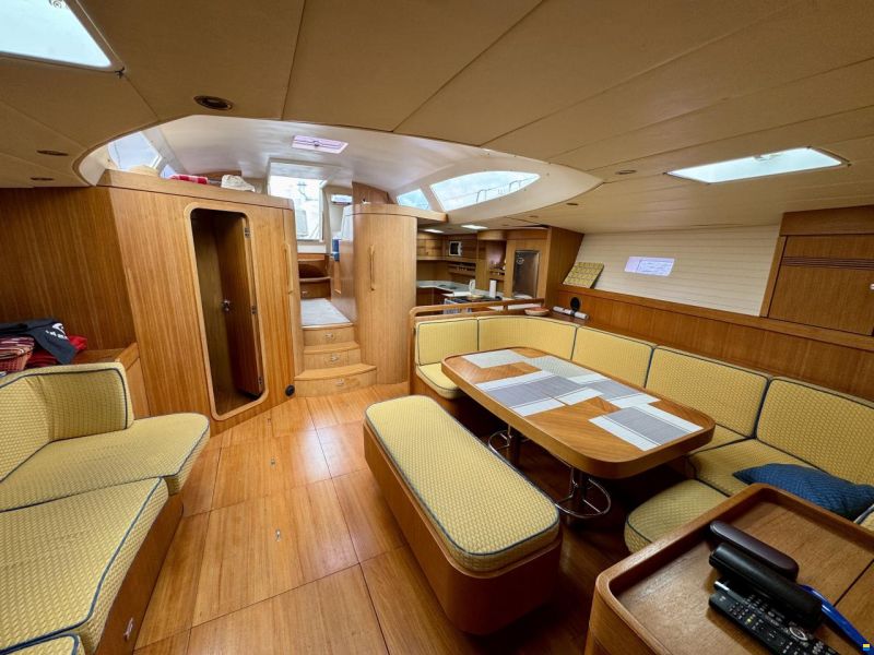 Grand Soleil 70