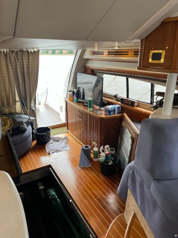 Sealine T51