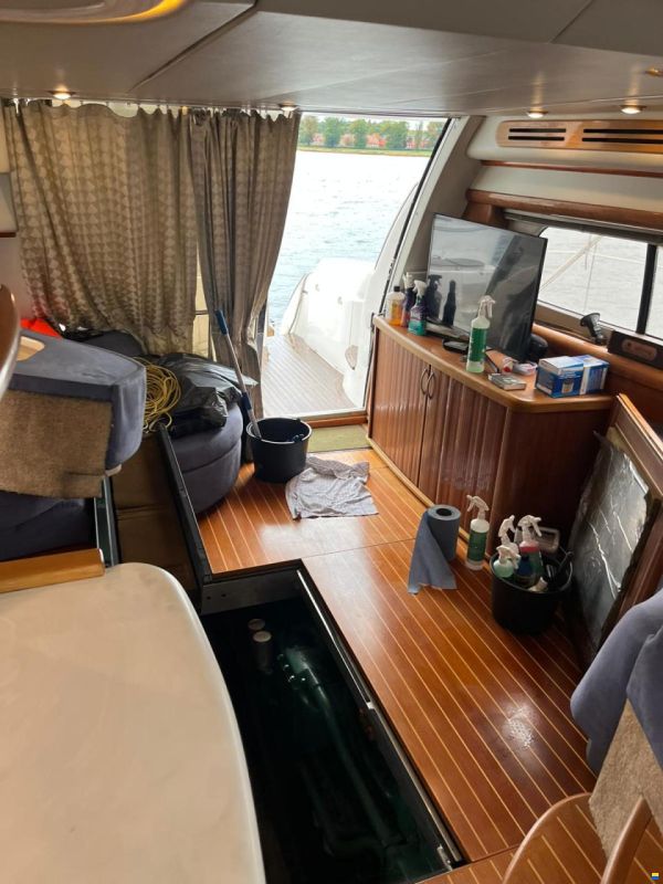 Sealine T51