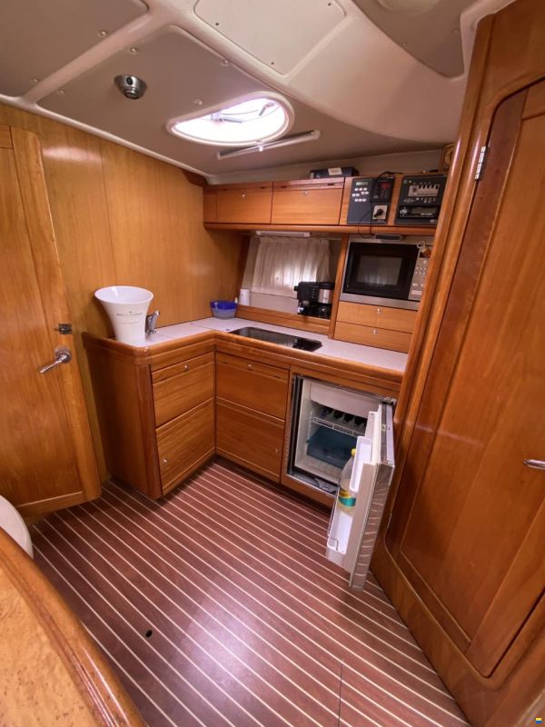 Bavaria Sport 37