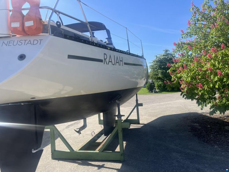 Helmsman Barracuda 35