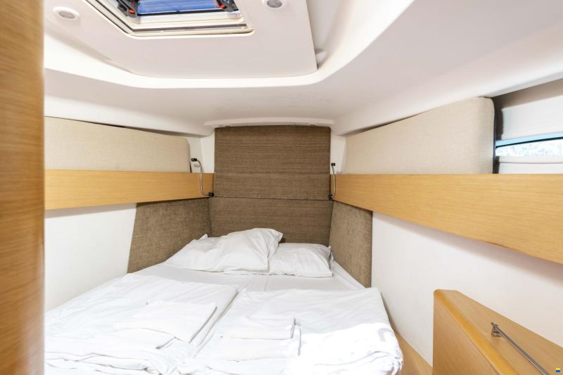 Beneteau First 45