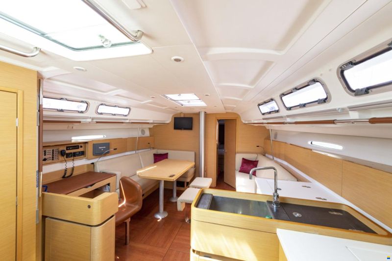 Beneteau First 45