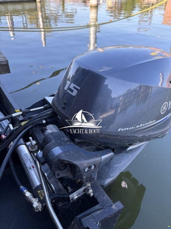 Treibgut GBR Hausboot 10.6