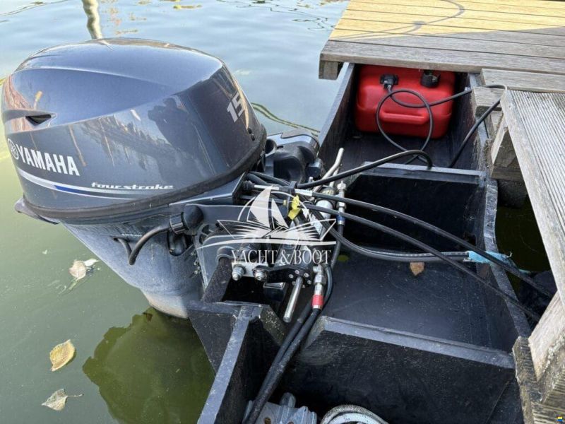 Treibgut GBR Hausboot 10.6