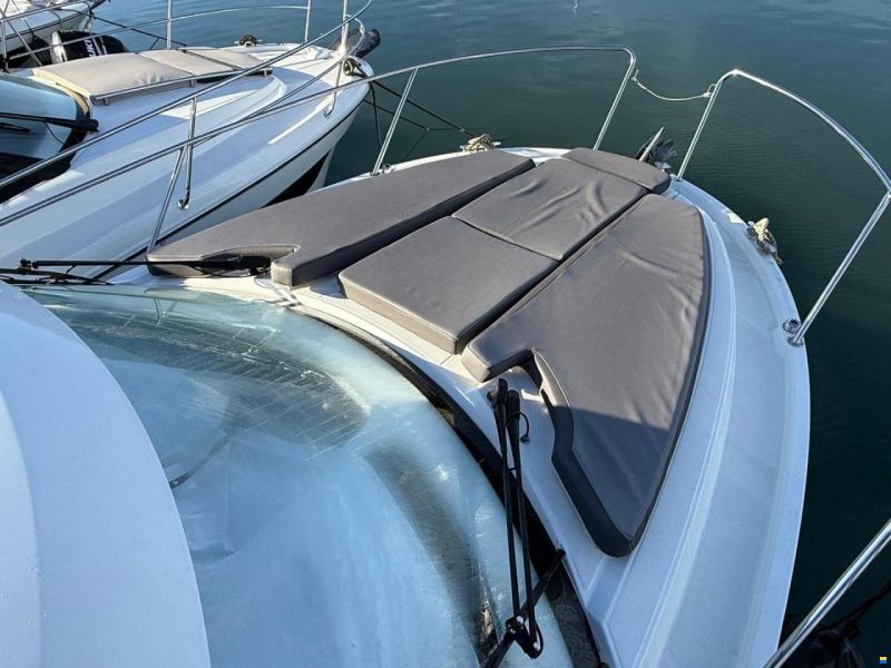 Beneteau Antares 9