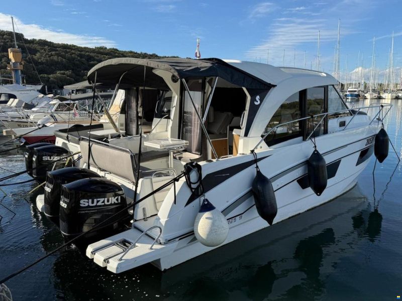 Beneteau Antares 9