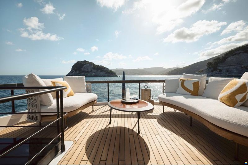 Azimut Fly 82