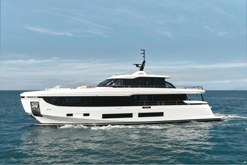 Azimut Grande 30M