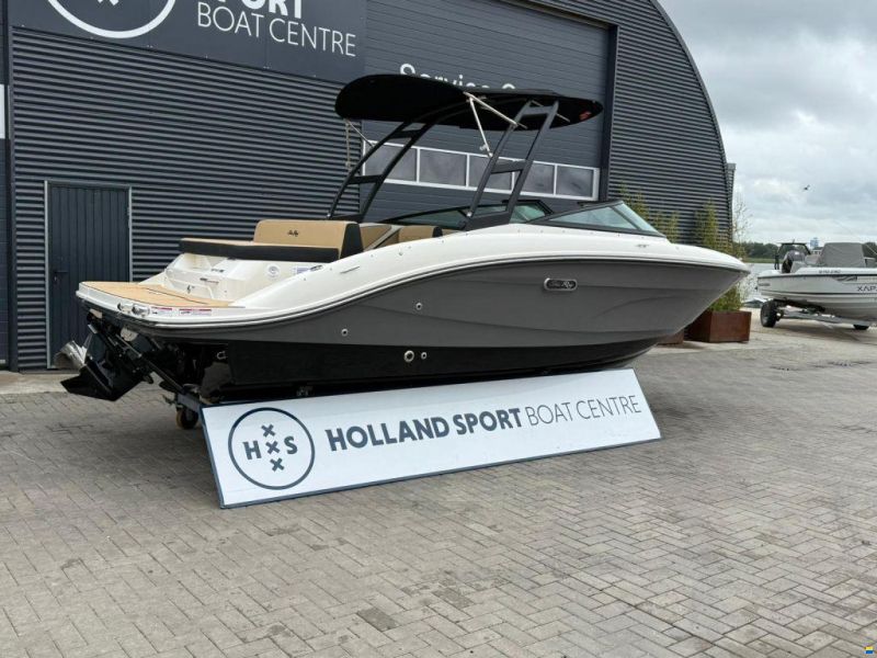 Sea Ray 210 spx