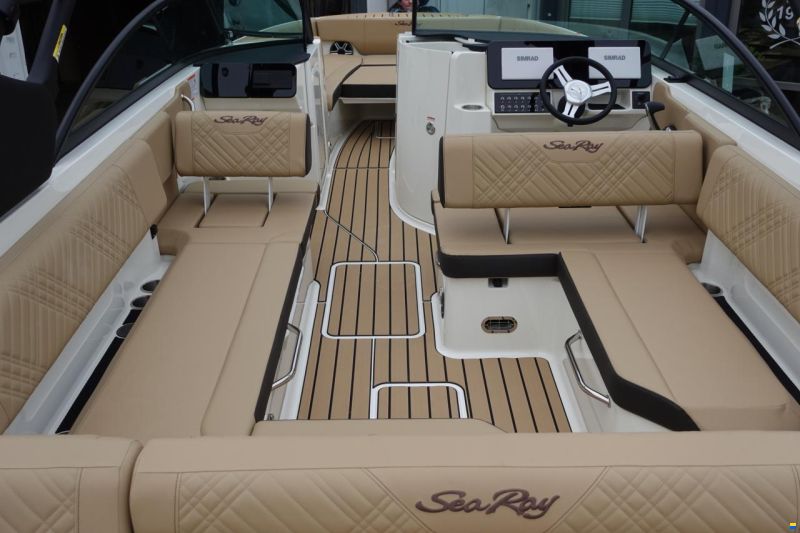 Sea Ray SDX 270 SURF EU & Trailer