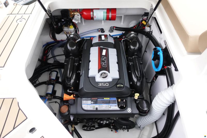 Sea Ray SDX 270 SURF EU & Trailer