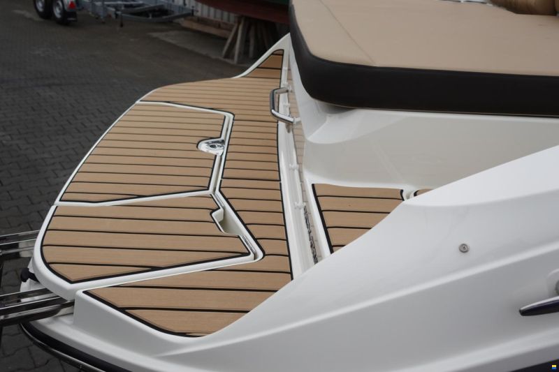 Sea Ray SDX 270 SURF EU & Trailer