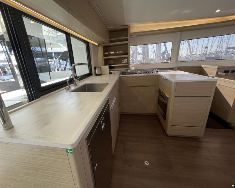 Lagoon 46