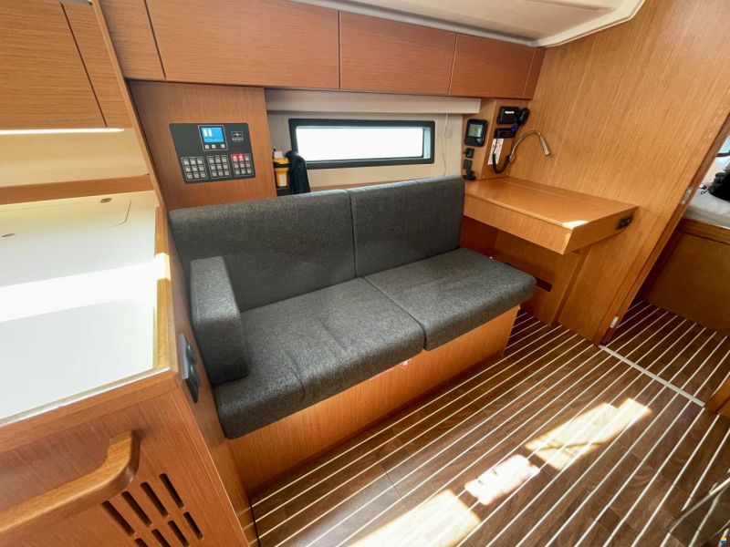 Bavaria Cruiser C42