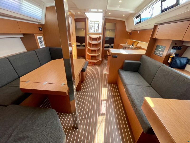 Bavaria Cruiser C42