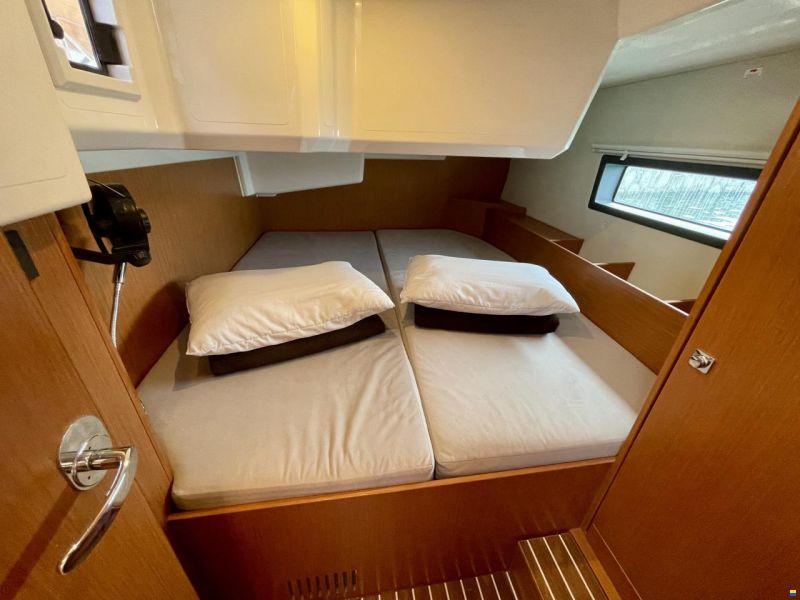 Bavaria Cruiser C42