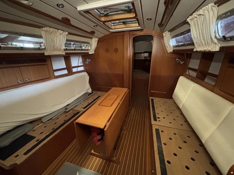 Hallberg-Rassy 310