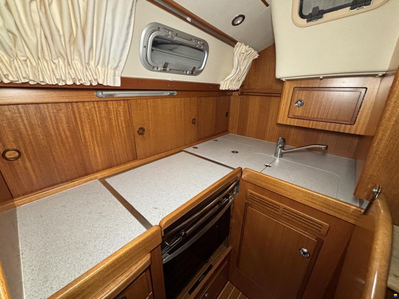 Hallberg-Rassy 310