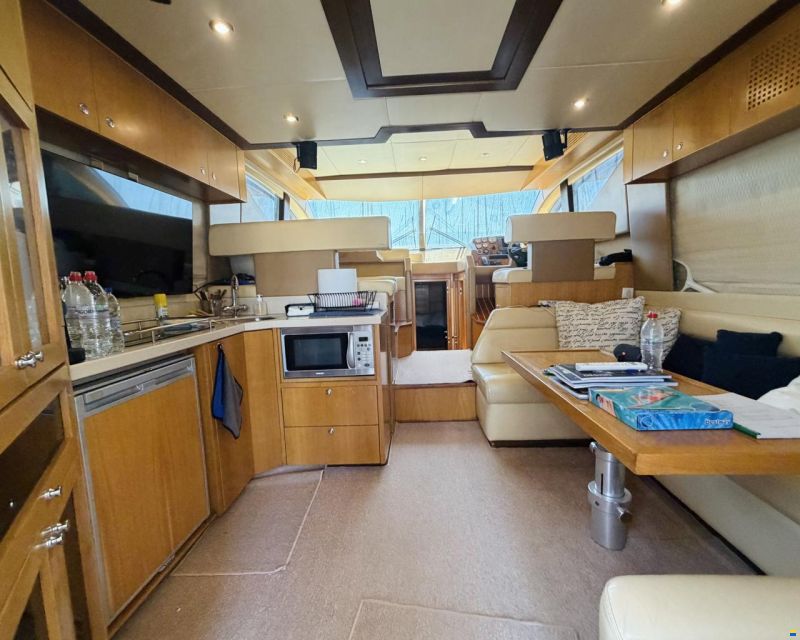 Majesty 44