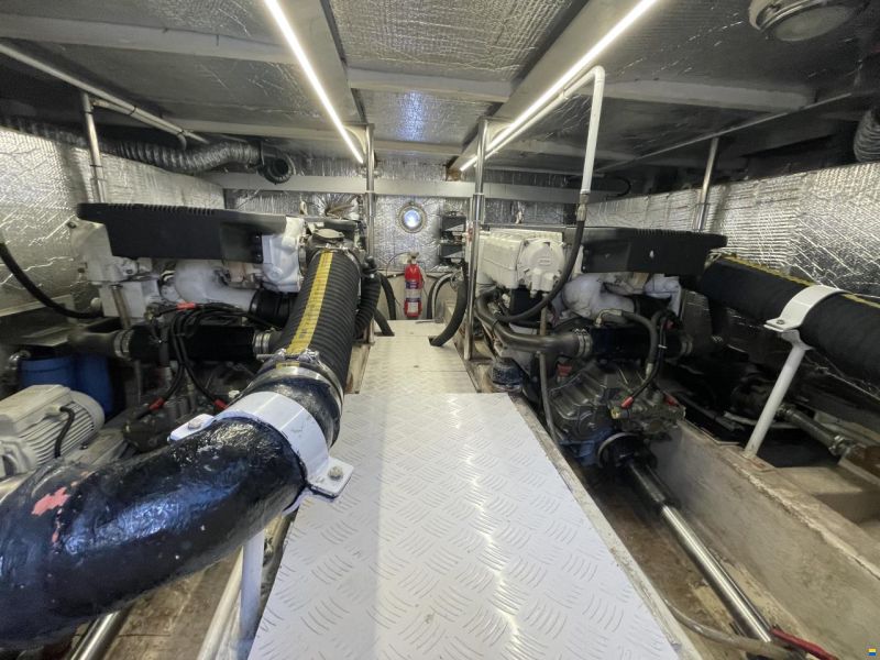 Majesty Yachts Majesty 44