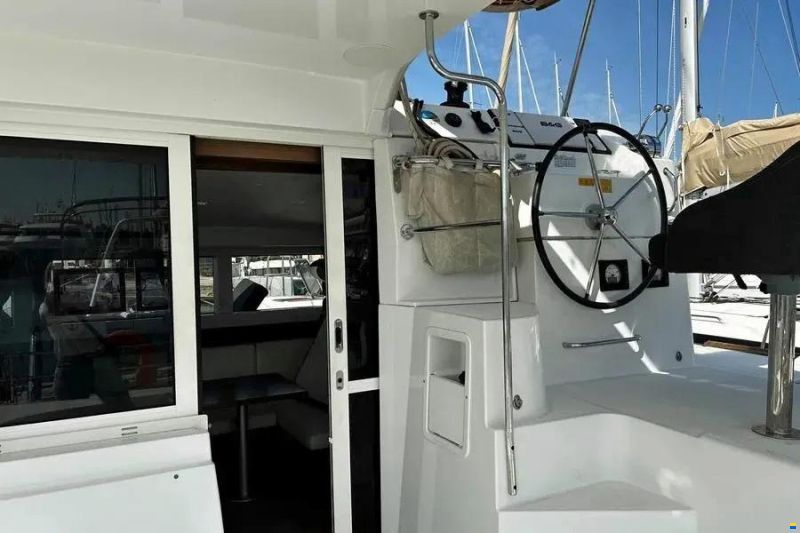 Lagoon 40
