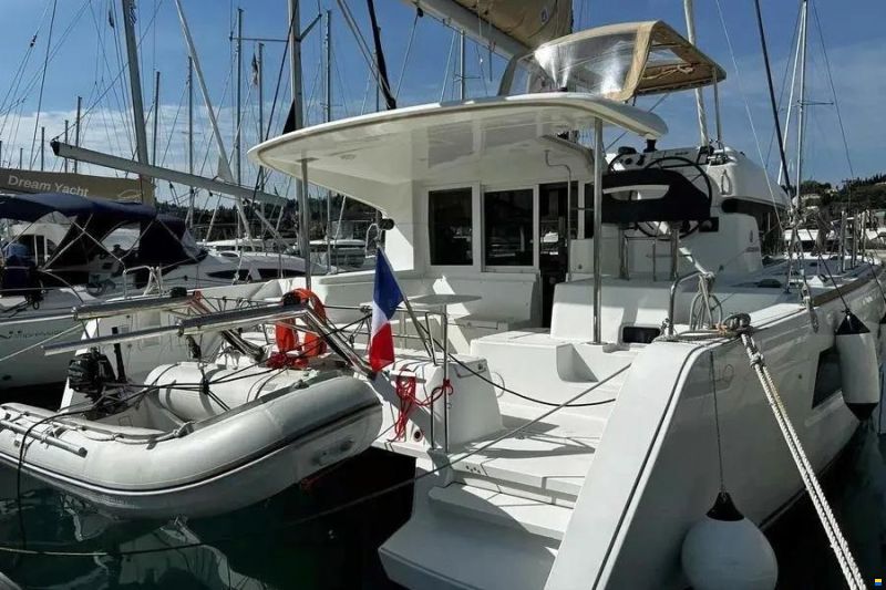 Lagoon 40