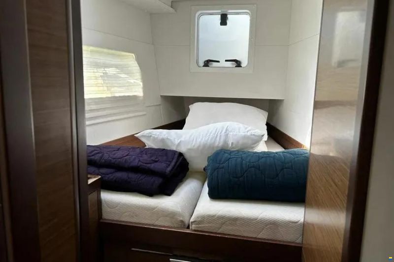 Lagoon 40