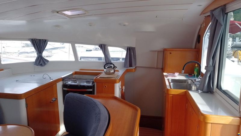 Lagoon 410