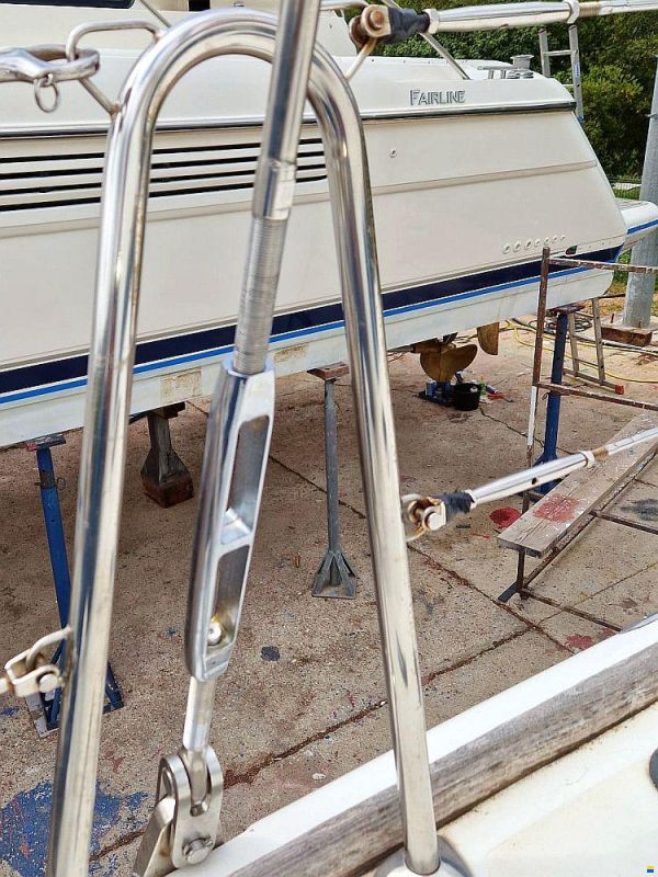 Lagoon 410