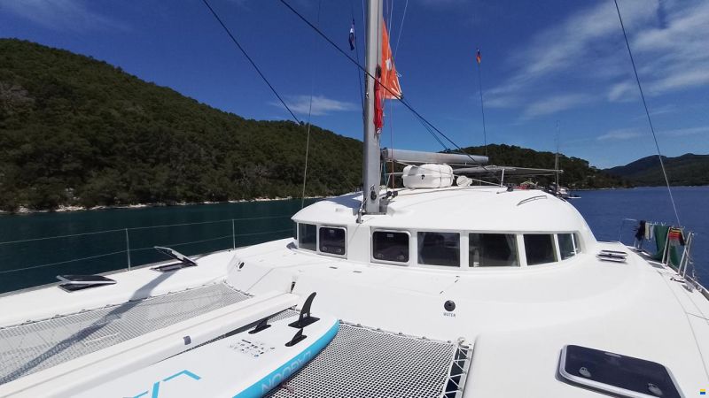Lagoon 410